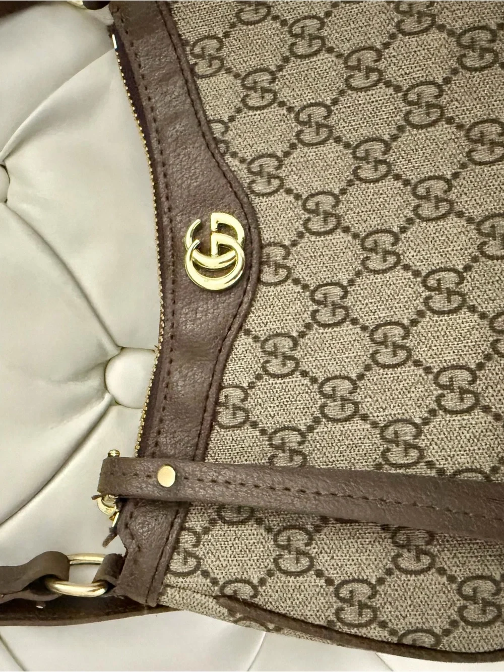 Gucci Beige/Brown GG Supreme Canvas Shoulder Bag with Gold Hardware